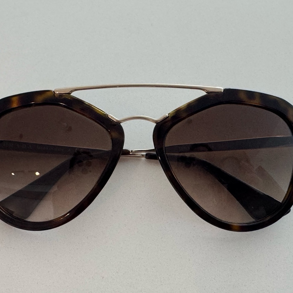 Authentic Prada Brown Tortoise Shell Sunglasses S… - image 4
